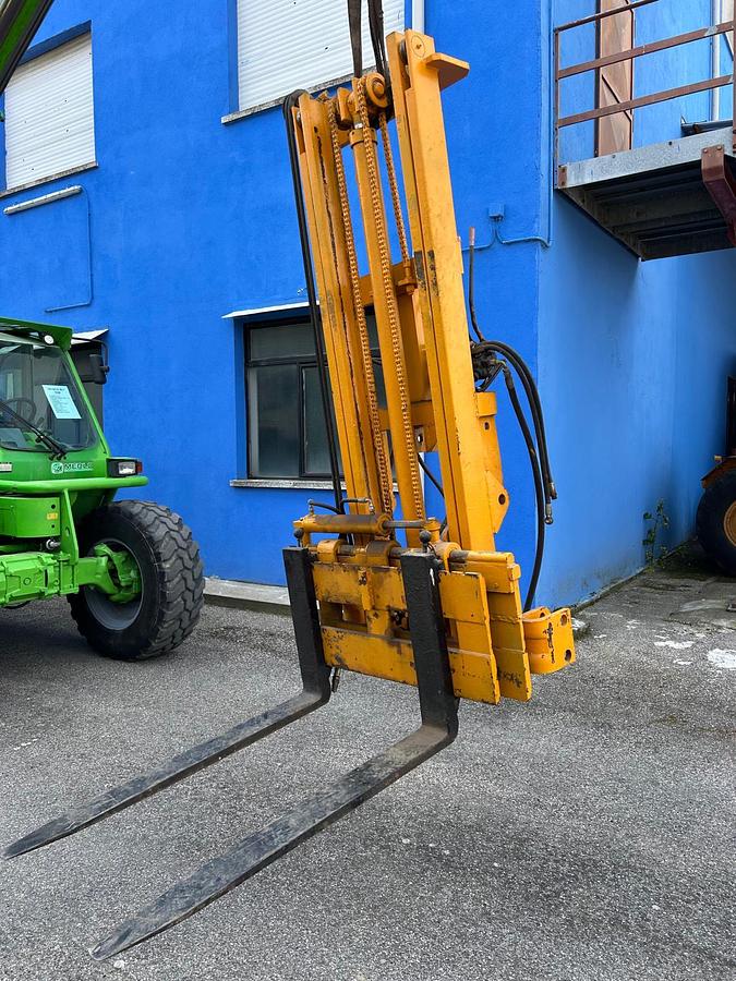Usato Muletto posteriore con forche- alt 3,50m
