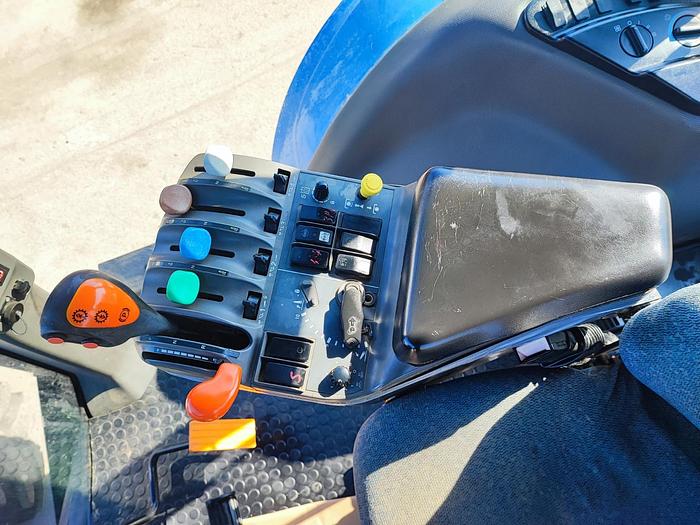 Usato New Holland TG285-fr.aria