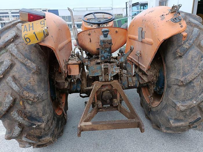 Usato Fiat 600-8 cilindri 4 con 2 leve (come Fiat 640)