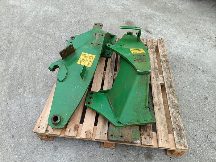 Usato Caricatore John Deere 583 con staffe e joystick