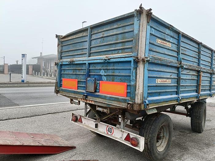 Usato Rimorchio marca Barbieri 50 q- trilaterale