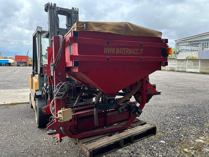 Usato Seminatrice di precisione MaterMacc- 8 file