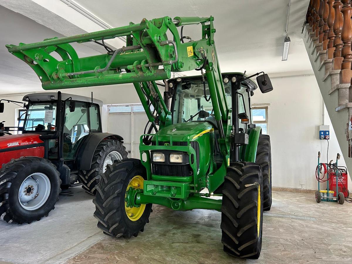 Usato John Deere 5620-caricatore e forche