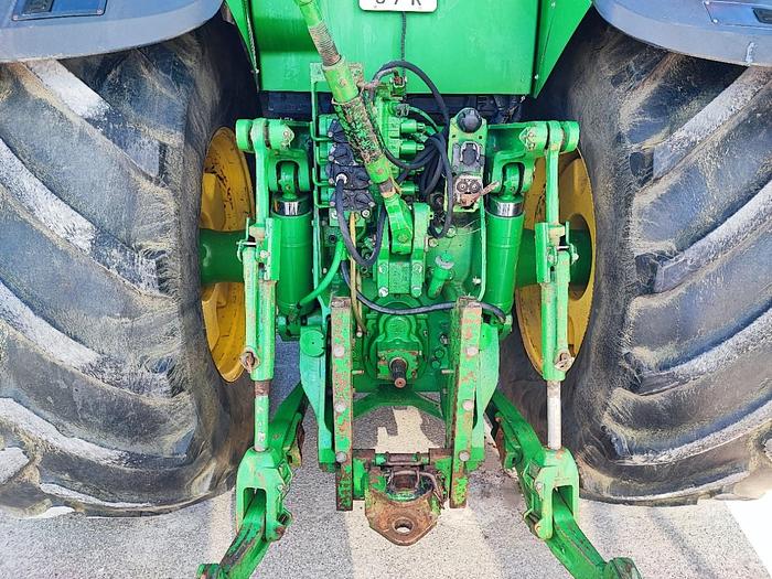 Usato John Deere 8330 -cambio e motore nuovi