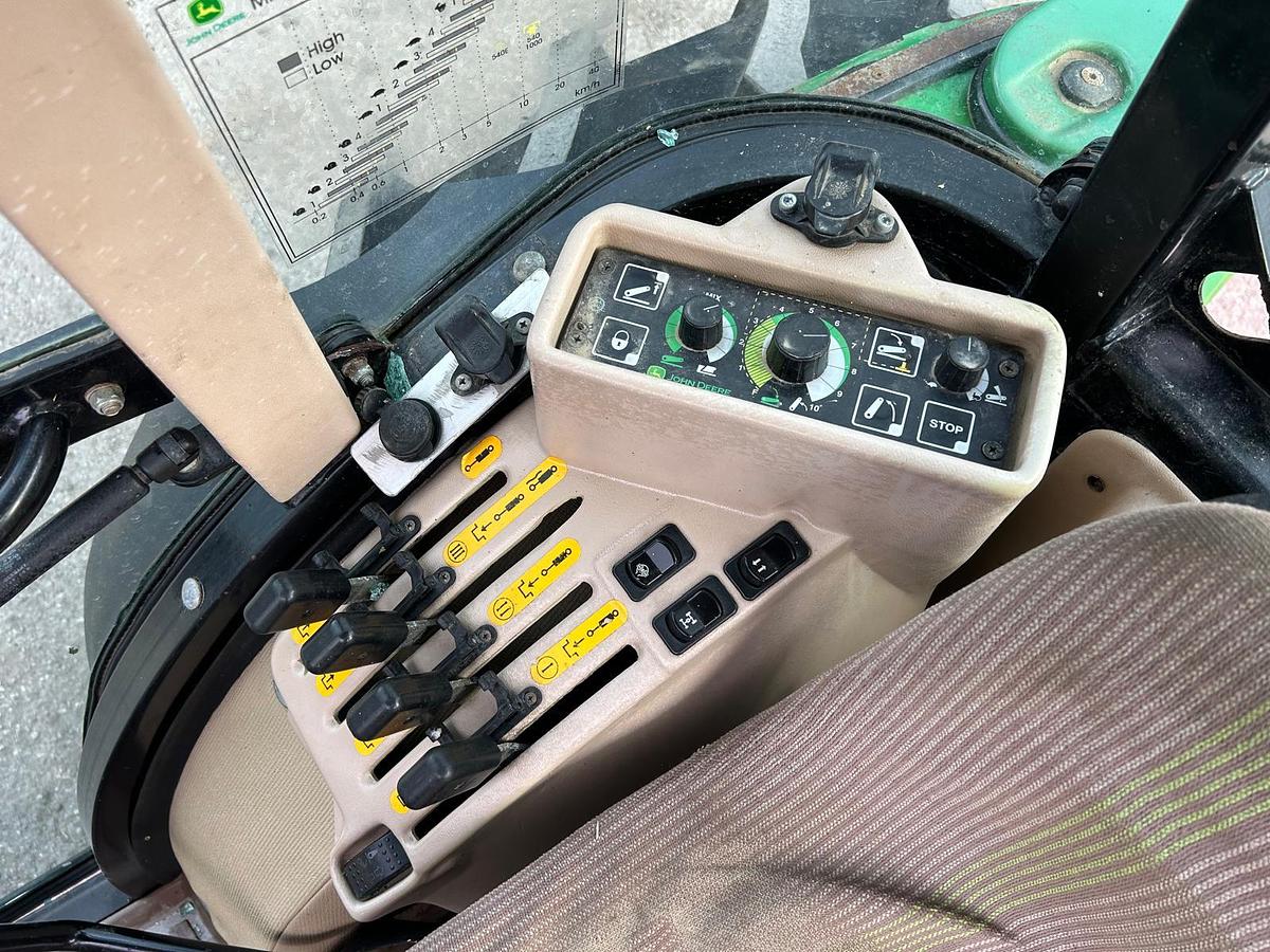 Usato john deere 5615 F-frutteto e vigneto- freni ad olio