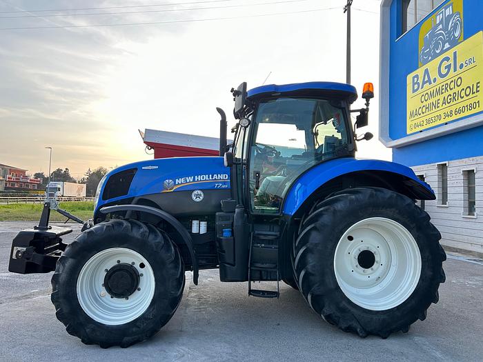 Usato New Holland T 7.185 autocommand