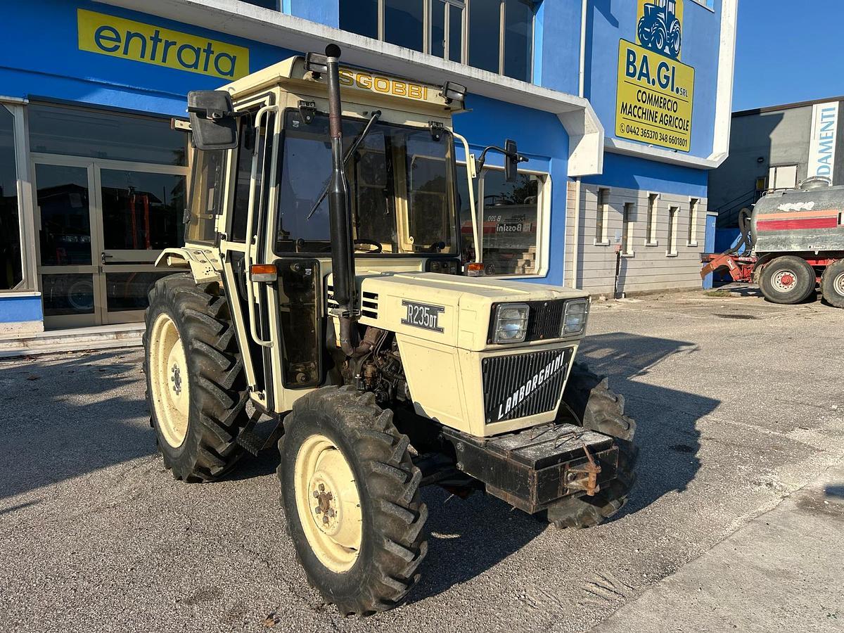Usato Lamborghini R 235