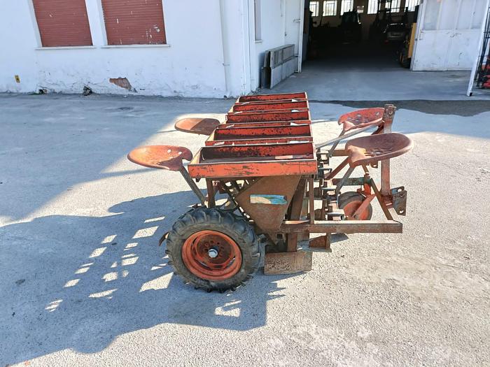 Usato Pianta aglio a 3 file marca Soldi