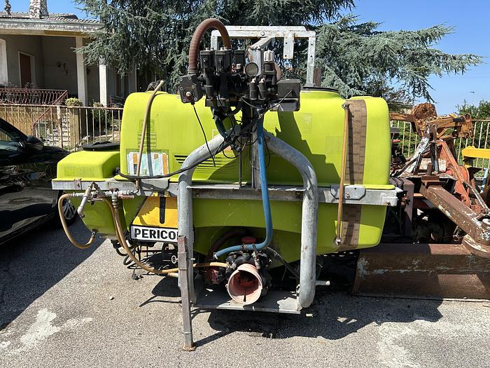 Usato Botte diserbo GB tutta elettroidraulica 900 litri