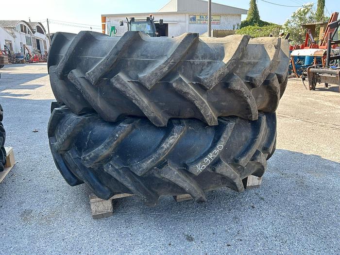 Usato Gomme varie con cerchio o senza