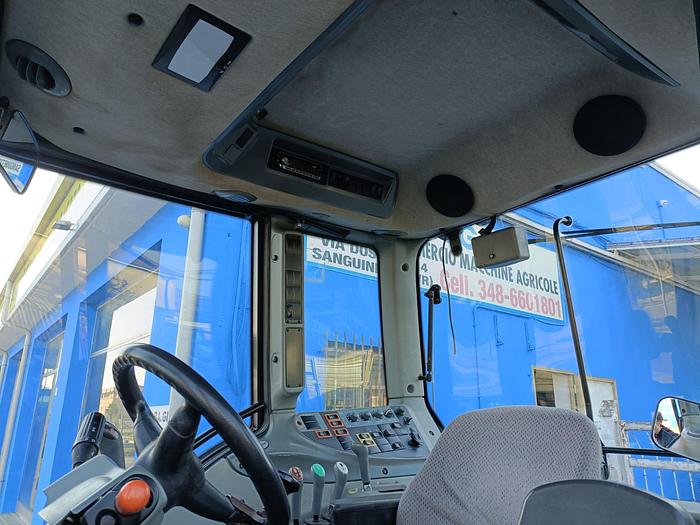 Usato Valtra N92 con caricatore Valtra 45