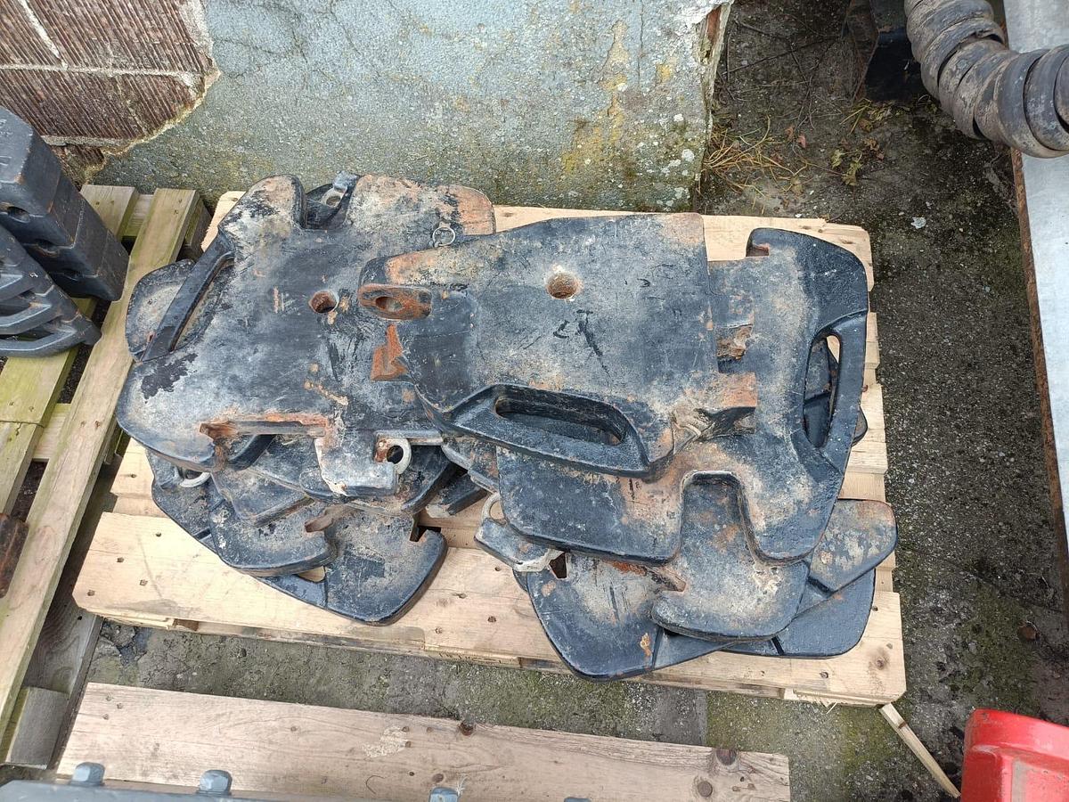 Usato Zavorre e porta zavorre per trattore-diverse marche