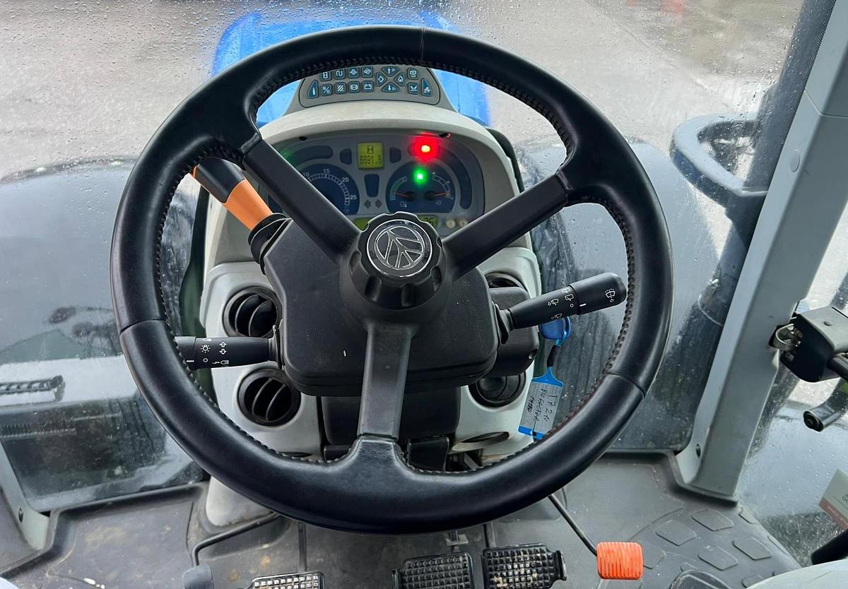 Usato New Holland T 7.210 IN ARRIVO