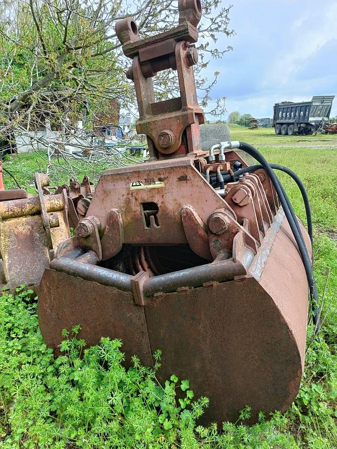 Usato Benna Rozzi per escavatore da 2,80m con CE