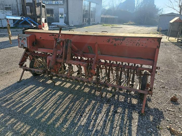 Usato Seminatrice marca Carraro mod. A200- 2,80m