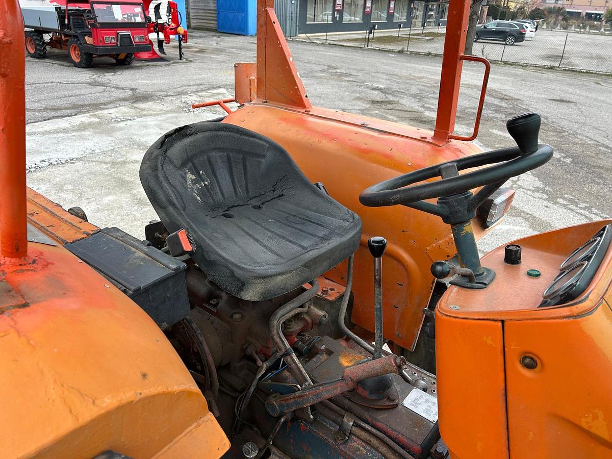 Usato Fiat OM 650 con tettuccio di protezione