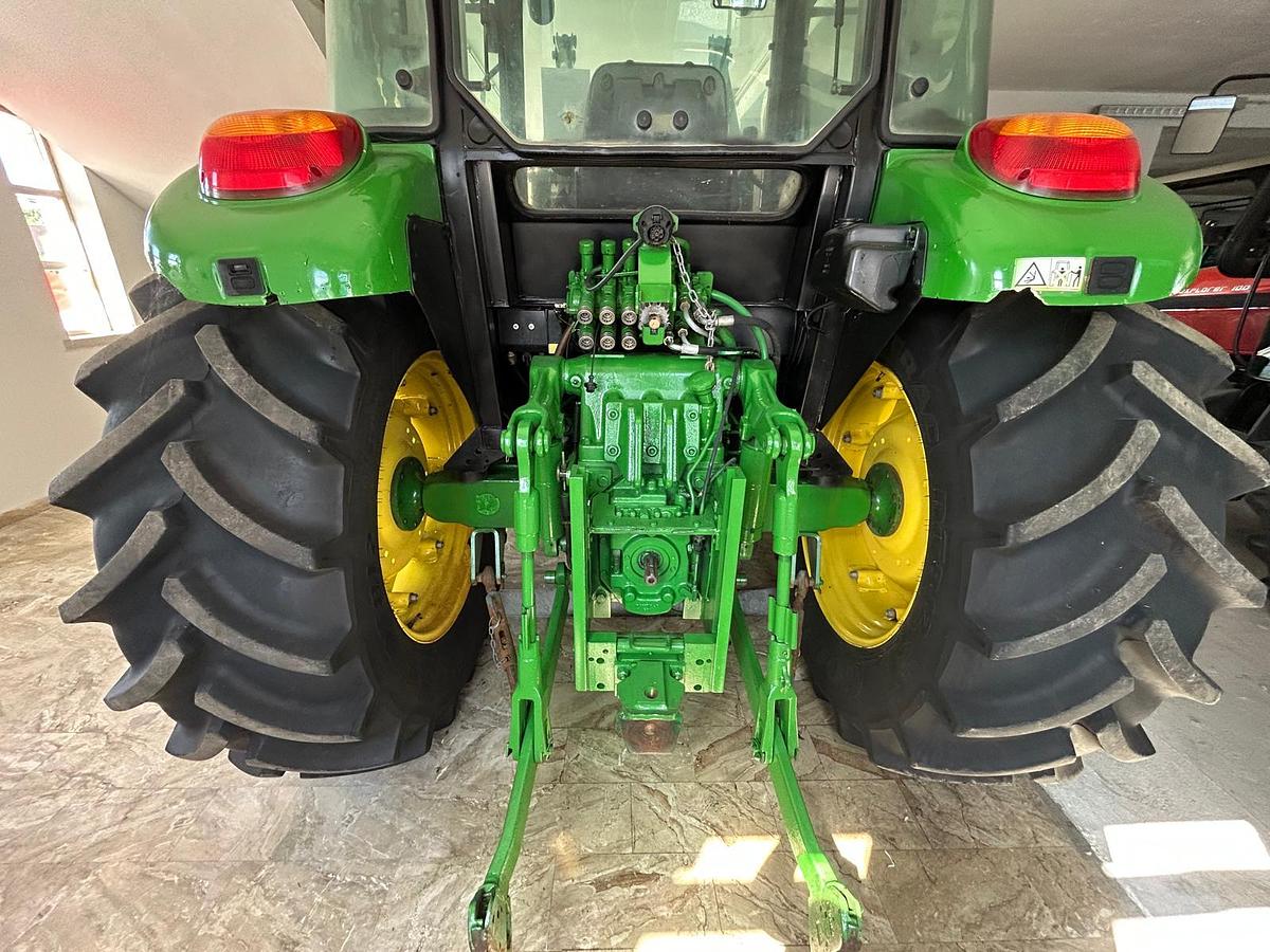 Usato John Deere 5620-caricatore e forche