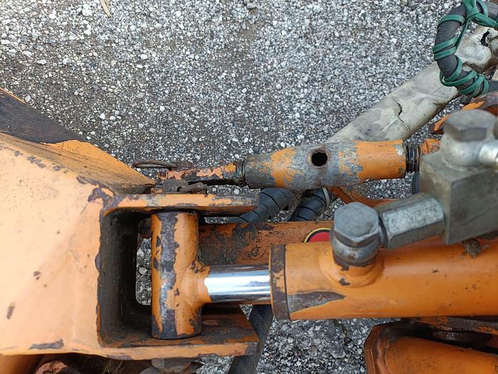 Usato Trincia Berti TFBY180 con trincino- mazze nuove