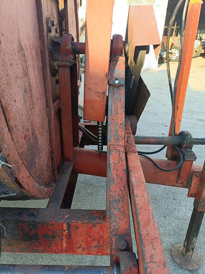 Usato spandiletame Annovi da frutteto o vigneto-50q