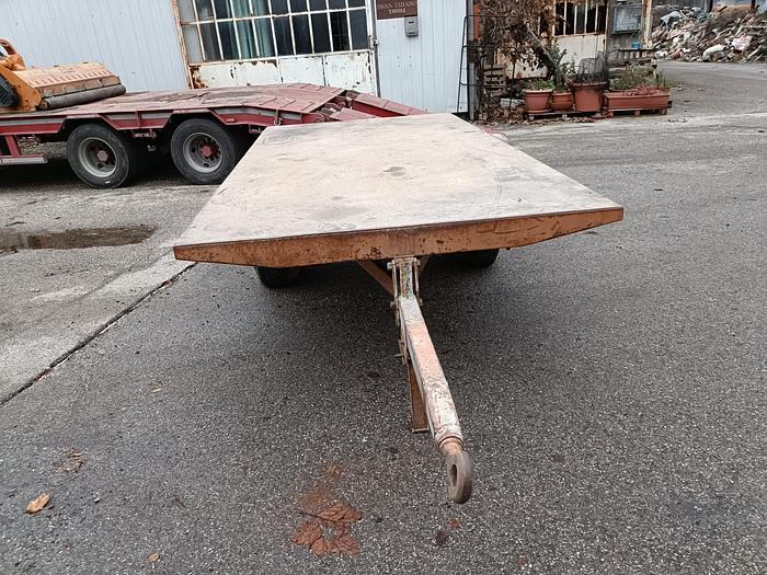 Usato Rimorchietto in ferro ad 1 asse