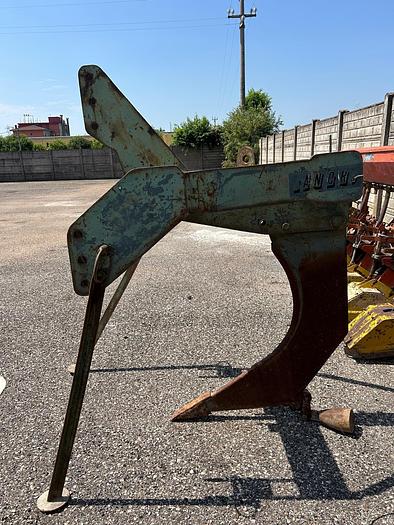 Usato Ripuntatore pesante ad un ancora Sandri