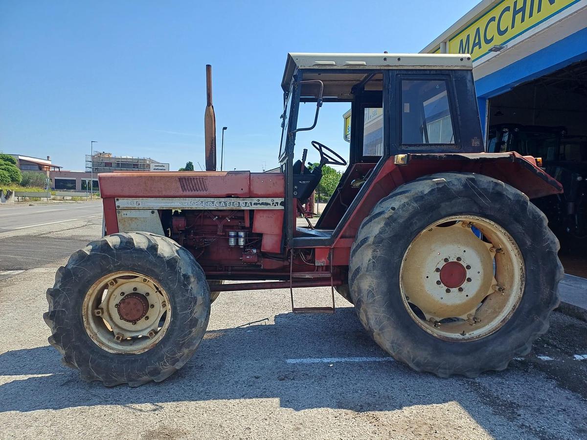 Usato International 1055 DT