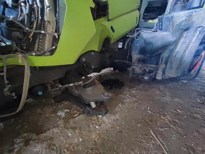 Usato Claas Arion 650 Mother reg.-INCIDENTATO