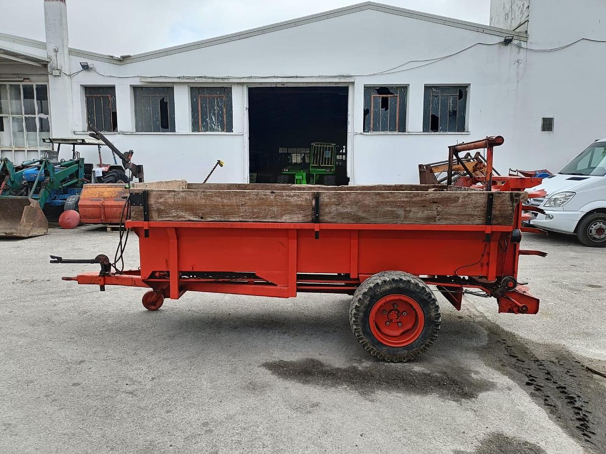 Usato Spandiletame per vigneto o frutteto trazionato