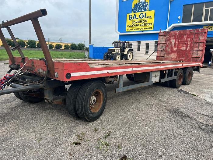 Usato Pianale agricolo 3 assi Bertoja- portata 165q