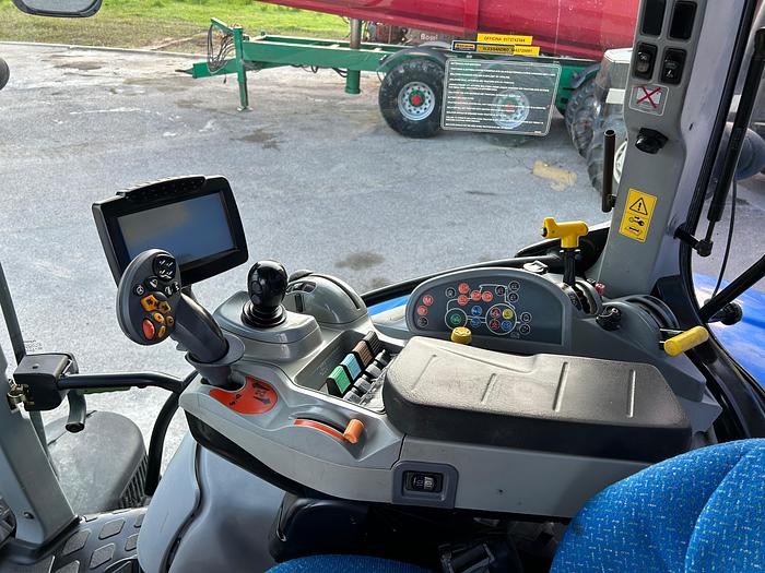 Usato New Holland T 7.185 autocommand