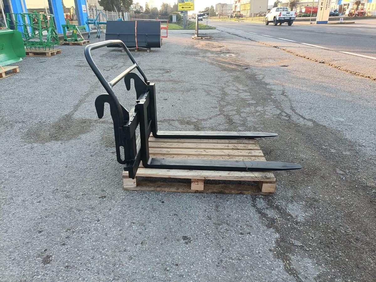 Usato Forche per telescopico Terexlift 2506