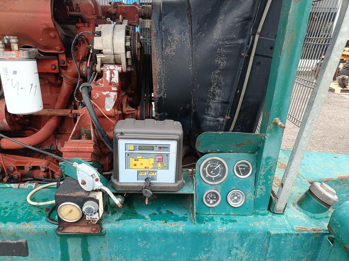 Usato gruppo motopompa con motore da camion 6 cilindri