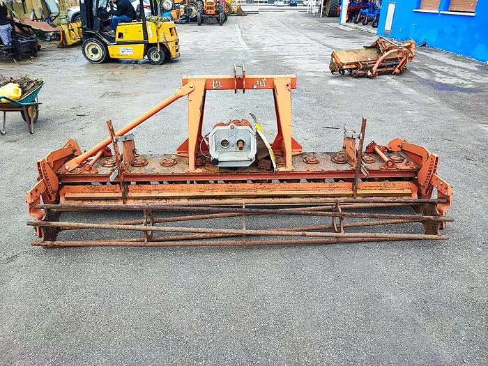 Usato Erpice rotante Lely largh 3 m