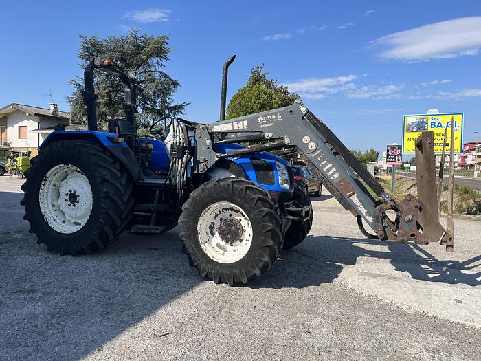 Usato New Holland TL100 A con caricatore SIGMA 4