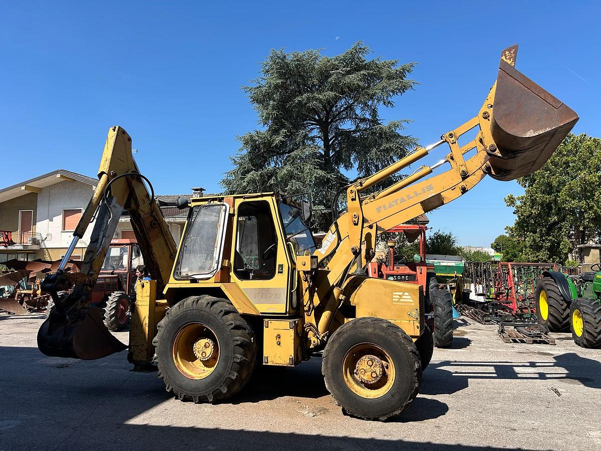 Usato terna Fiat Allis FB 7 B