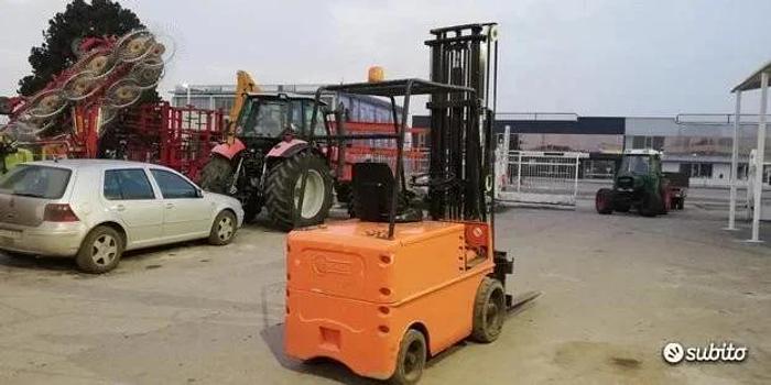 Usato Muletto elettrico C. Folli - alzata 15 q