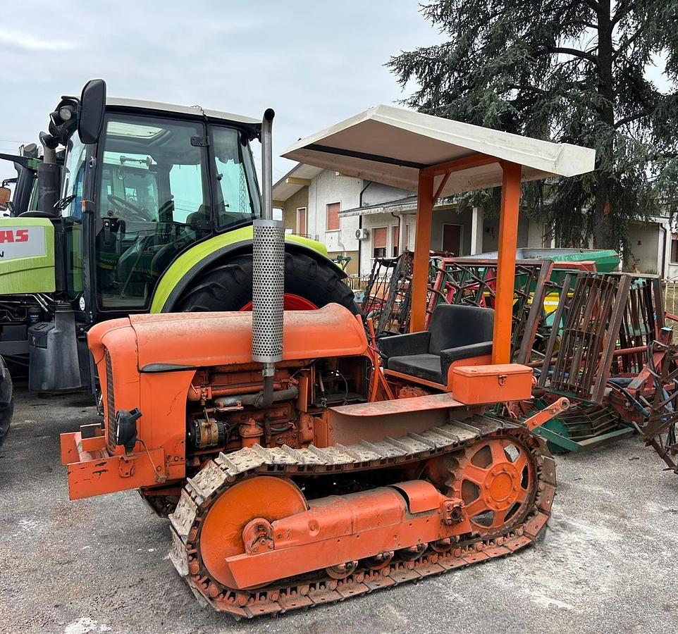 Usato Fiat 411 C cingolato rifatto tutto a nuovo