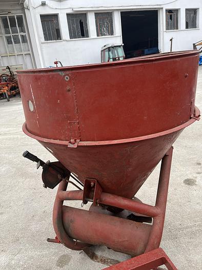 Usato Spandiconcime vari