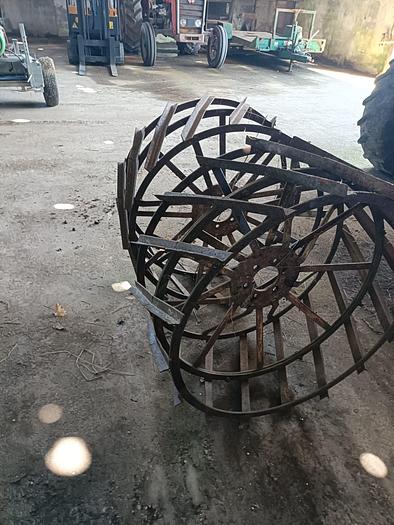 Usato Gabbie per Fiat piccola 250 o 300