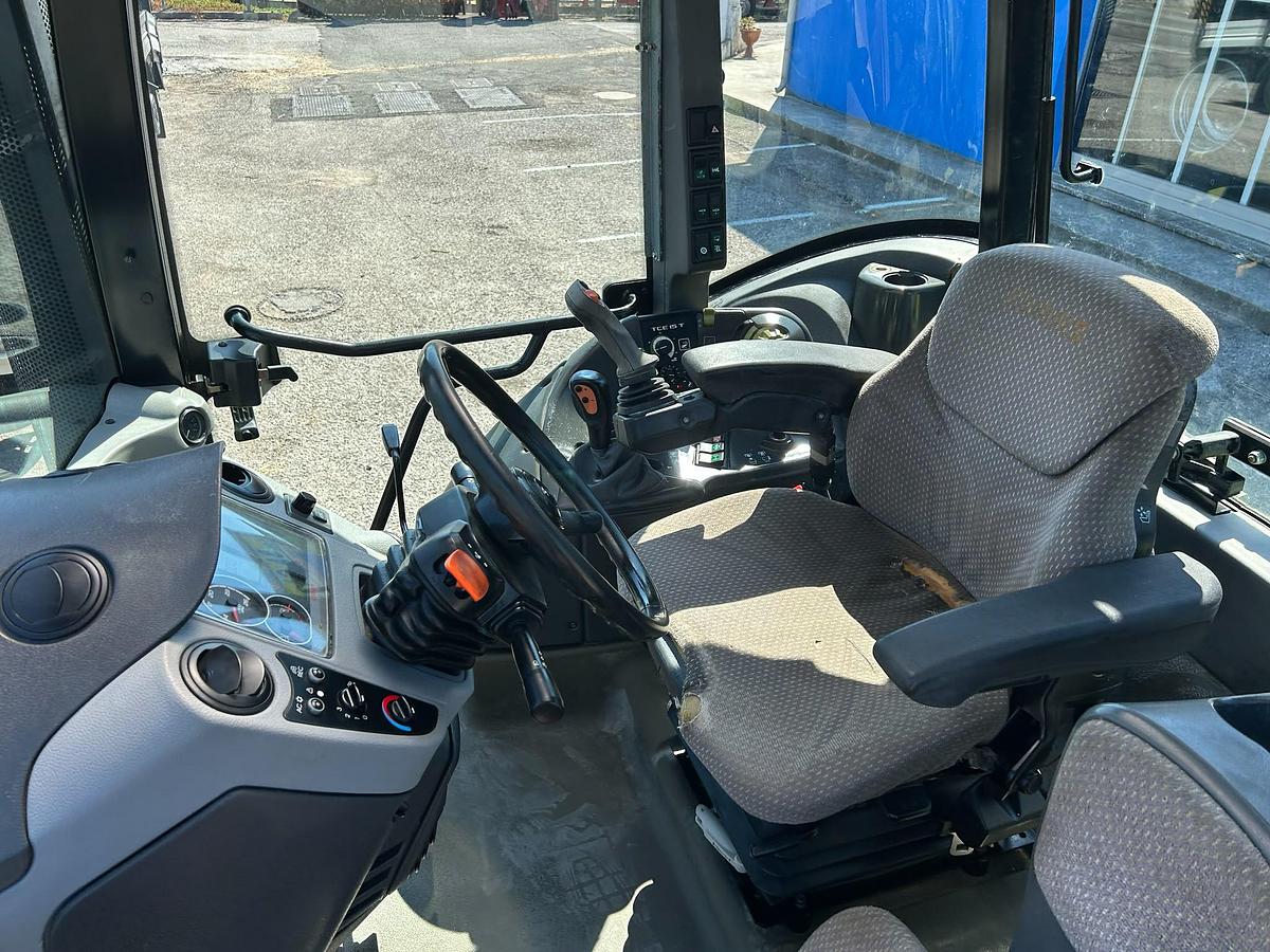 Usato claas arion 430- sollevatore e pto ant.