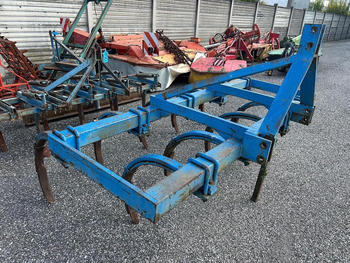 Usato Preparatore estirpatore a 9 ancore da 2,50m