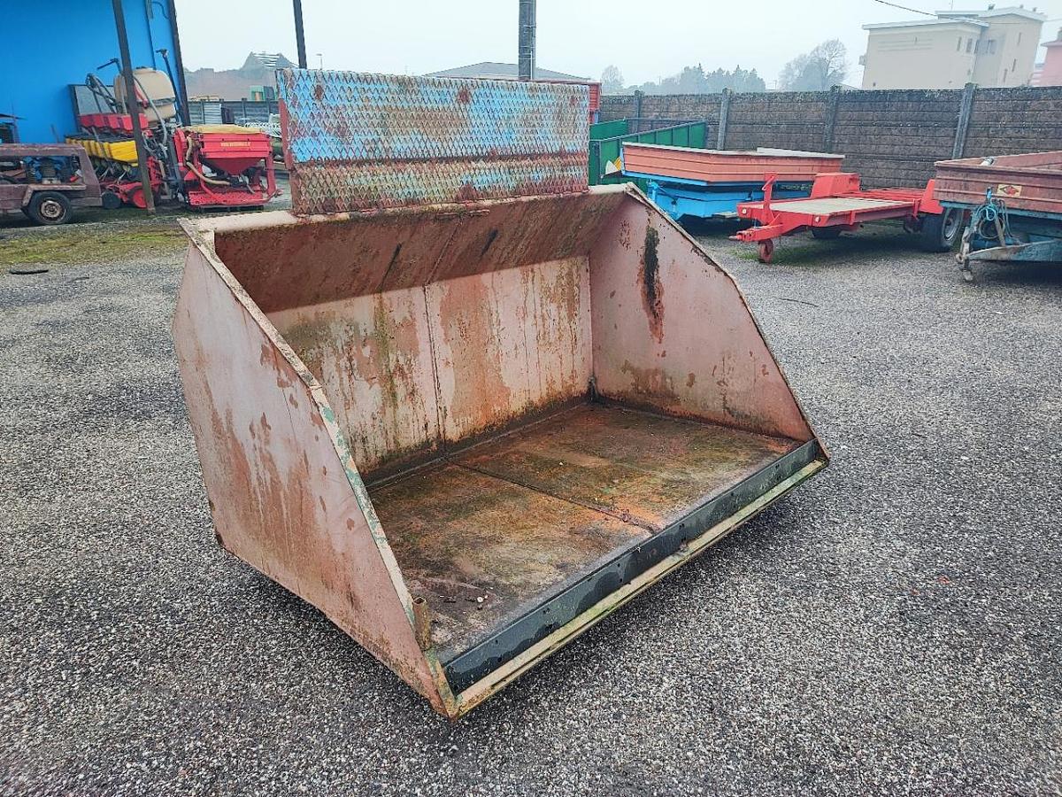 Usato Paletta posteriore 2x1.2 per trattore