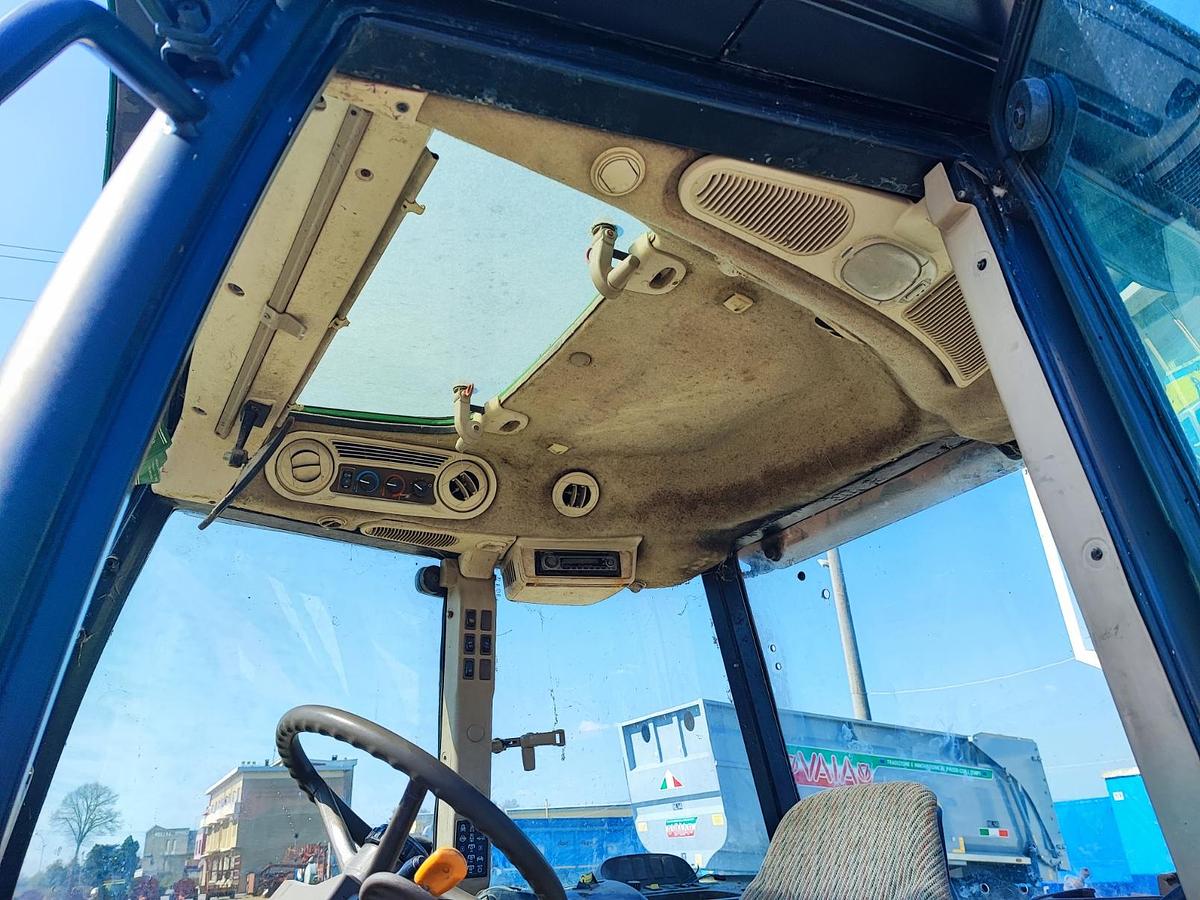 Usato John Deere 5820