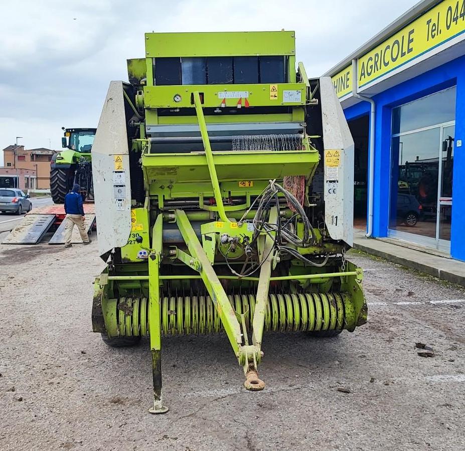 Usato Rotopressa Claas Variant 280 con ruote
