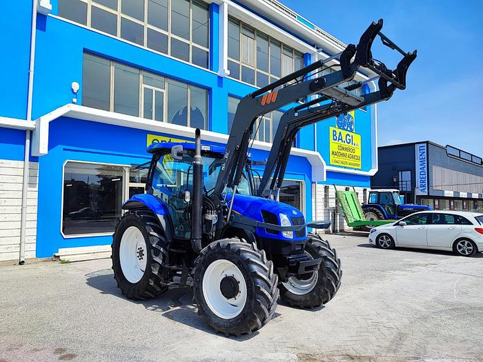 Usato New Holland TS 110 A-caricatore Mailleux con benna