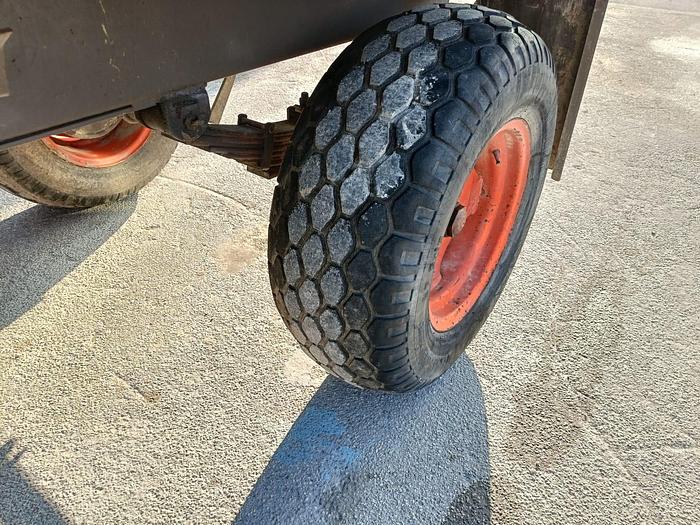 Usato Rimorchio Moro da 50 quintali trilaterale