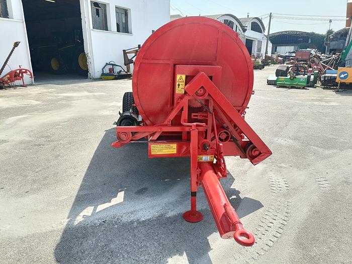 Usato Spandiletame Annovi tipo A40 da vigneto