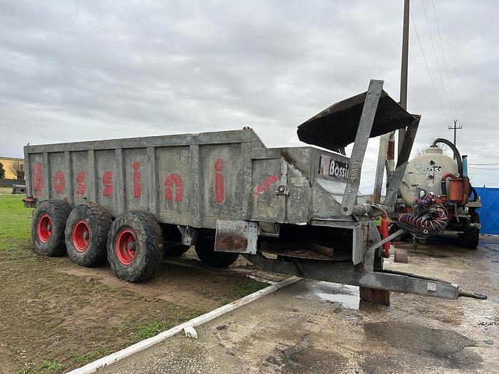 Usato Spandiletame Bossini SB200 a 3 assi- zincato