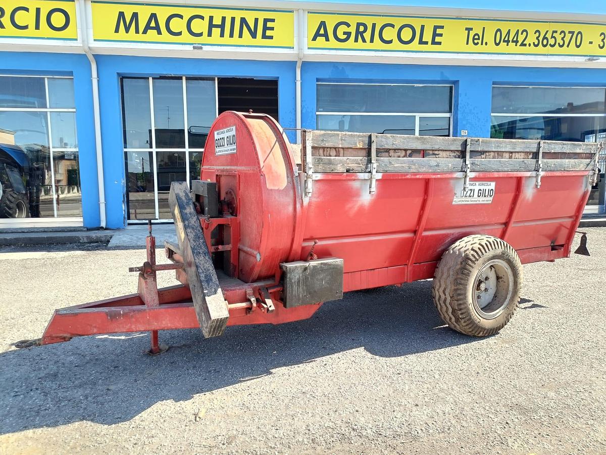Usato spandiletame Annovi campo aperto