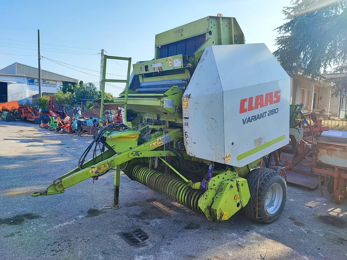 Usato Rotopressa Claas Variant 280 DA SISTEMATE